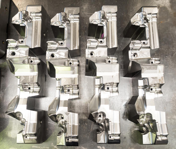 Articoli in alluminio pressofuso e costruzioni stampi Articoli in alluminio pressofuso e costruzioni stampi - pressofusione alluminio - aluminium die-casting - aluminium druckguss